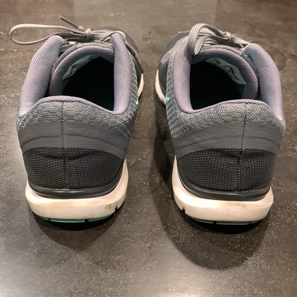 Women’s Nike Training Flex Supreme TR6 Flywire Shoe - Picture 6 of 10